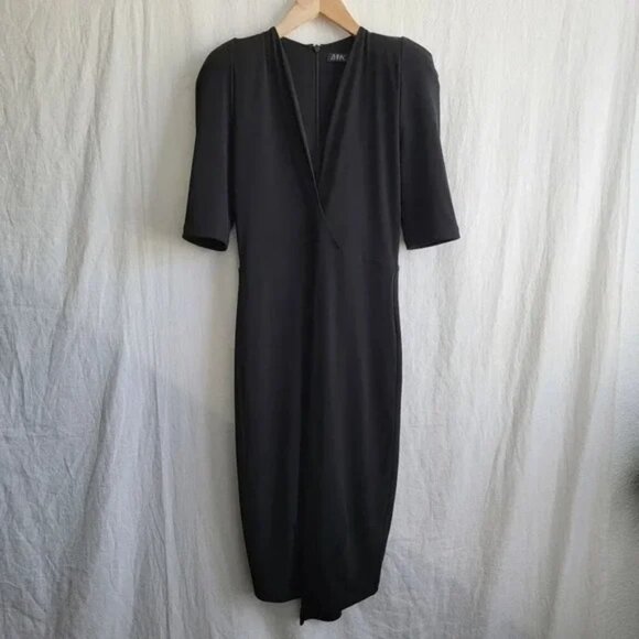 Zhivago Black Deep V Neck Knee Length Bodycon with Shoulder Pads Dress Size 6 - Picture 1 of 7